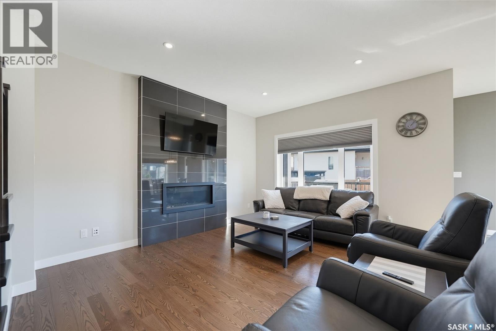730 Bolstad TURN, Saskatoon — photo 5
