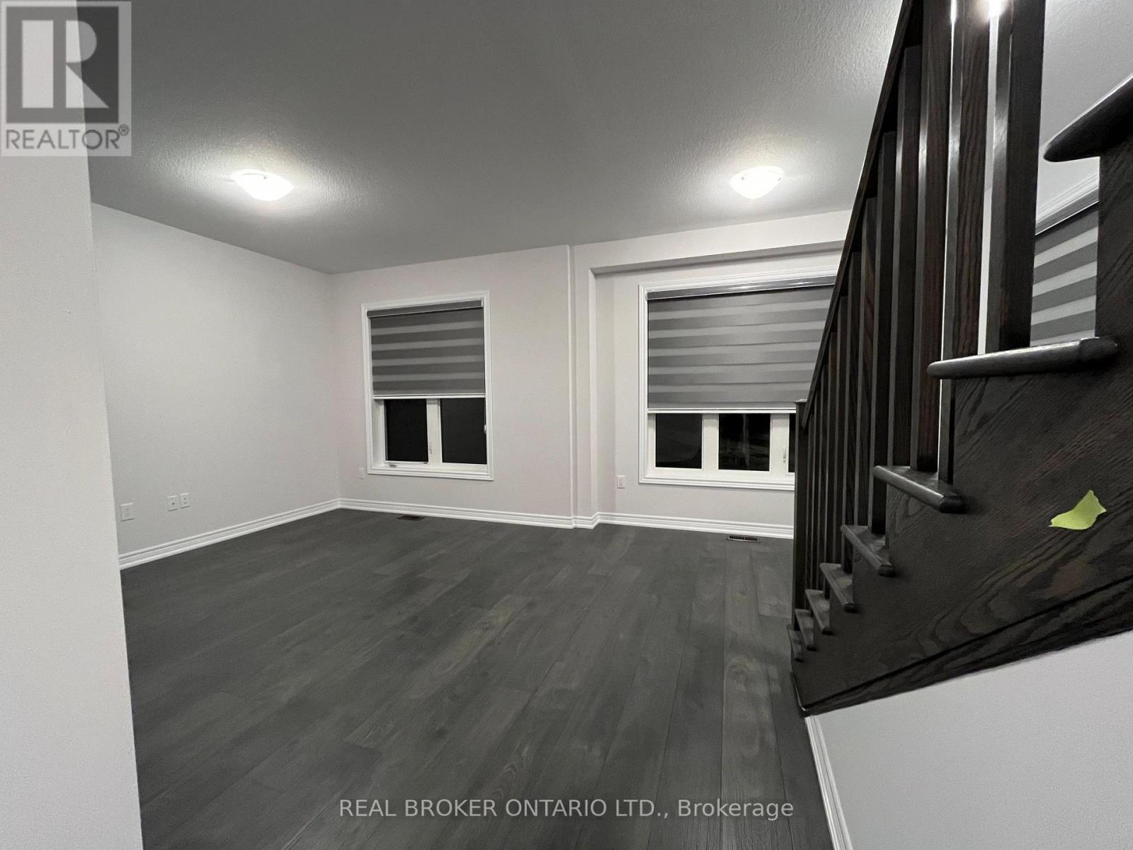 100 Hollywood Court — photo 13