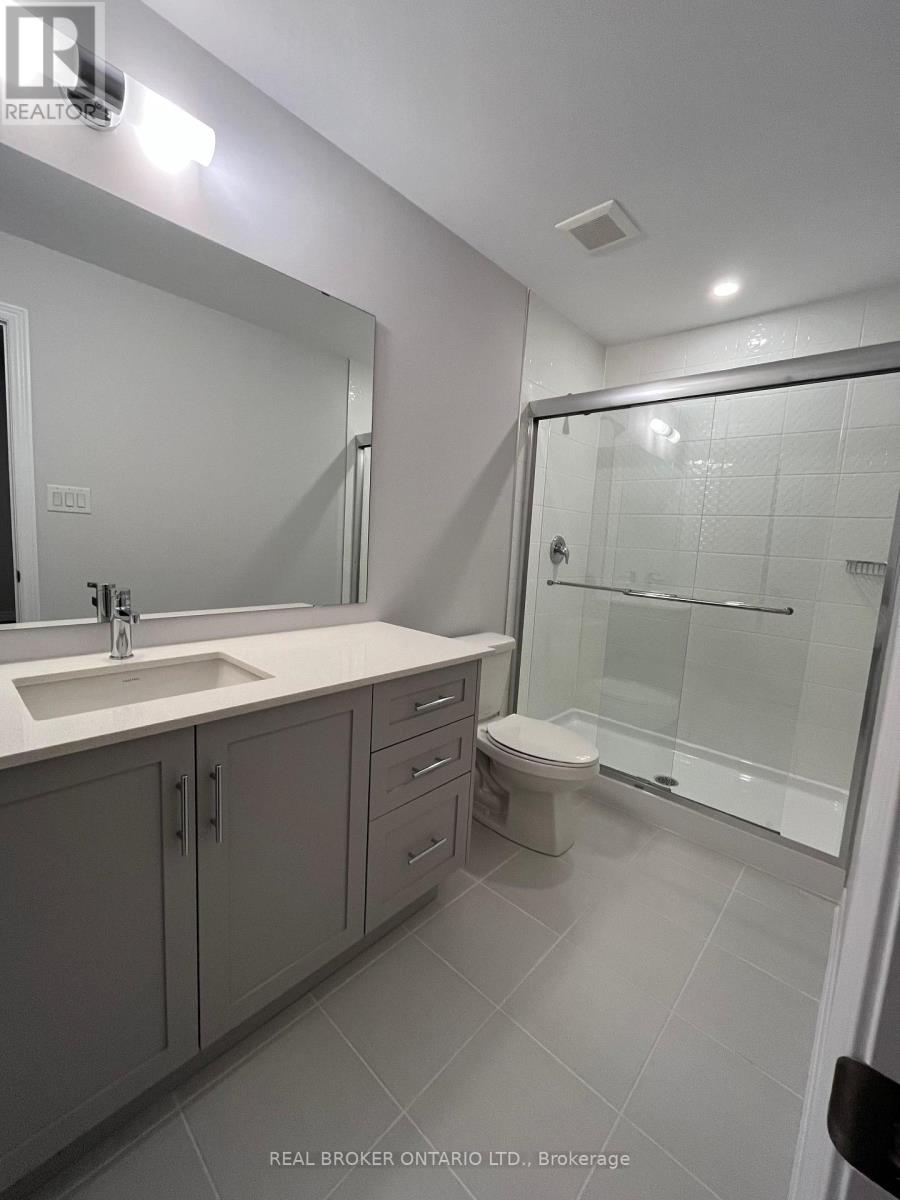 100 Hollywood Court — photo 22