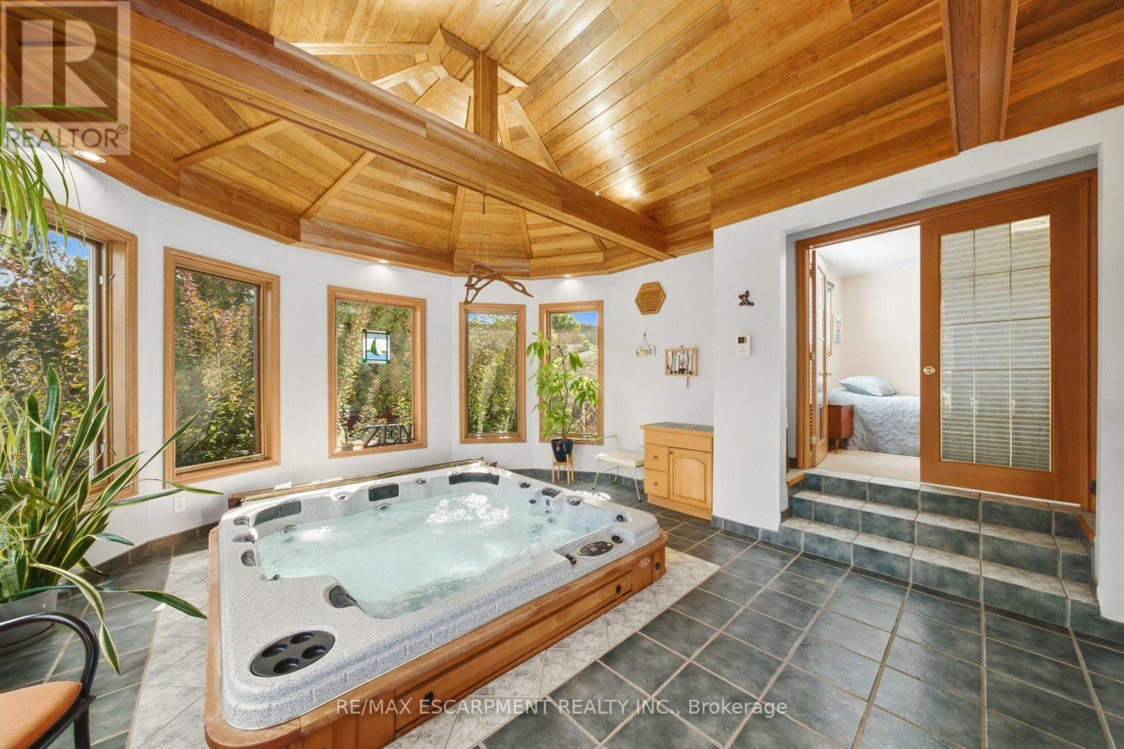 16 Redwood Court, Hamilton, ON photo 20