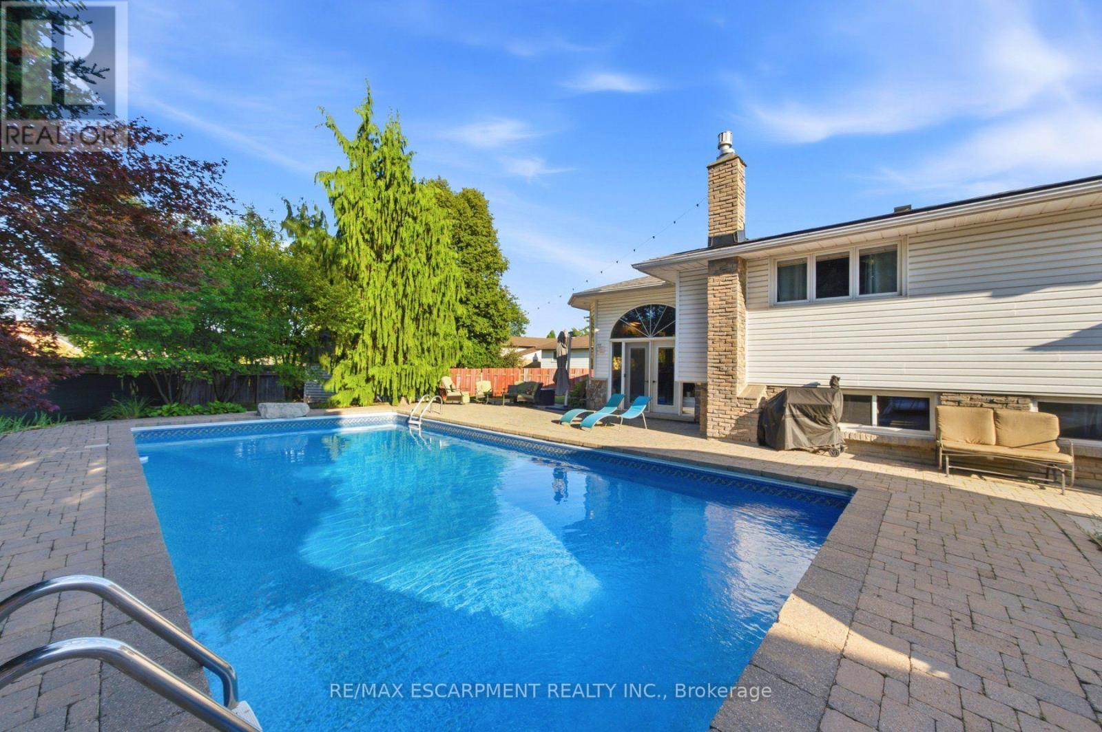 16 Redwood Court, Hamilton, ON photo 32