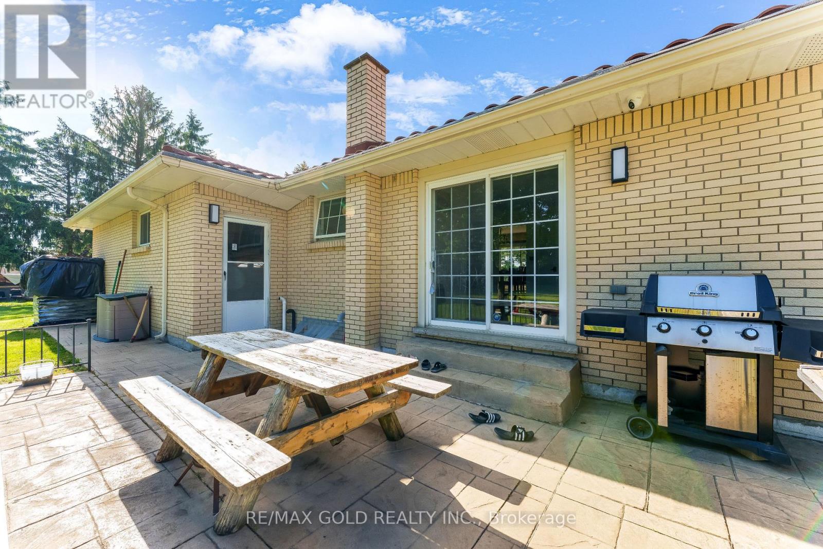 2047 Hamilton Road, London South, ON photo 40