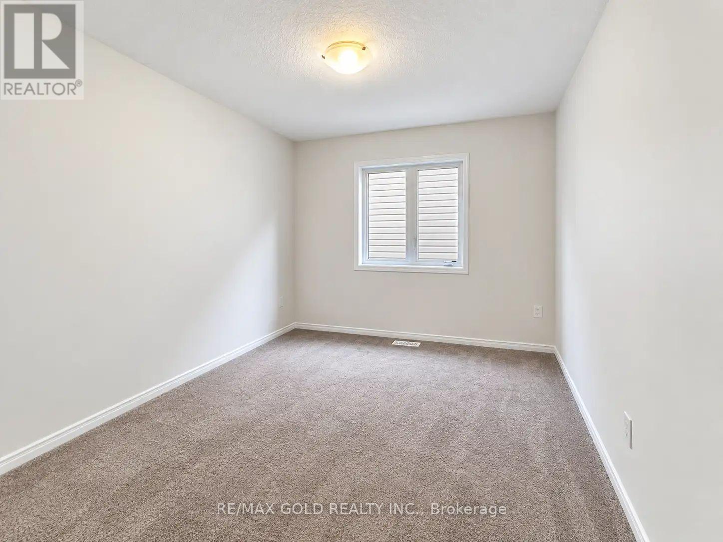 26 Alexandra Drive — photo 15