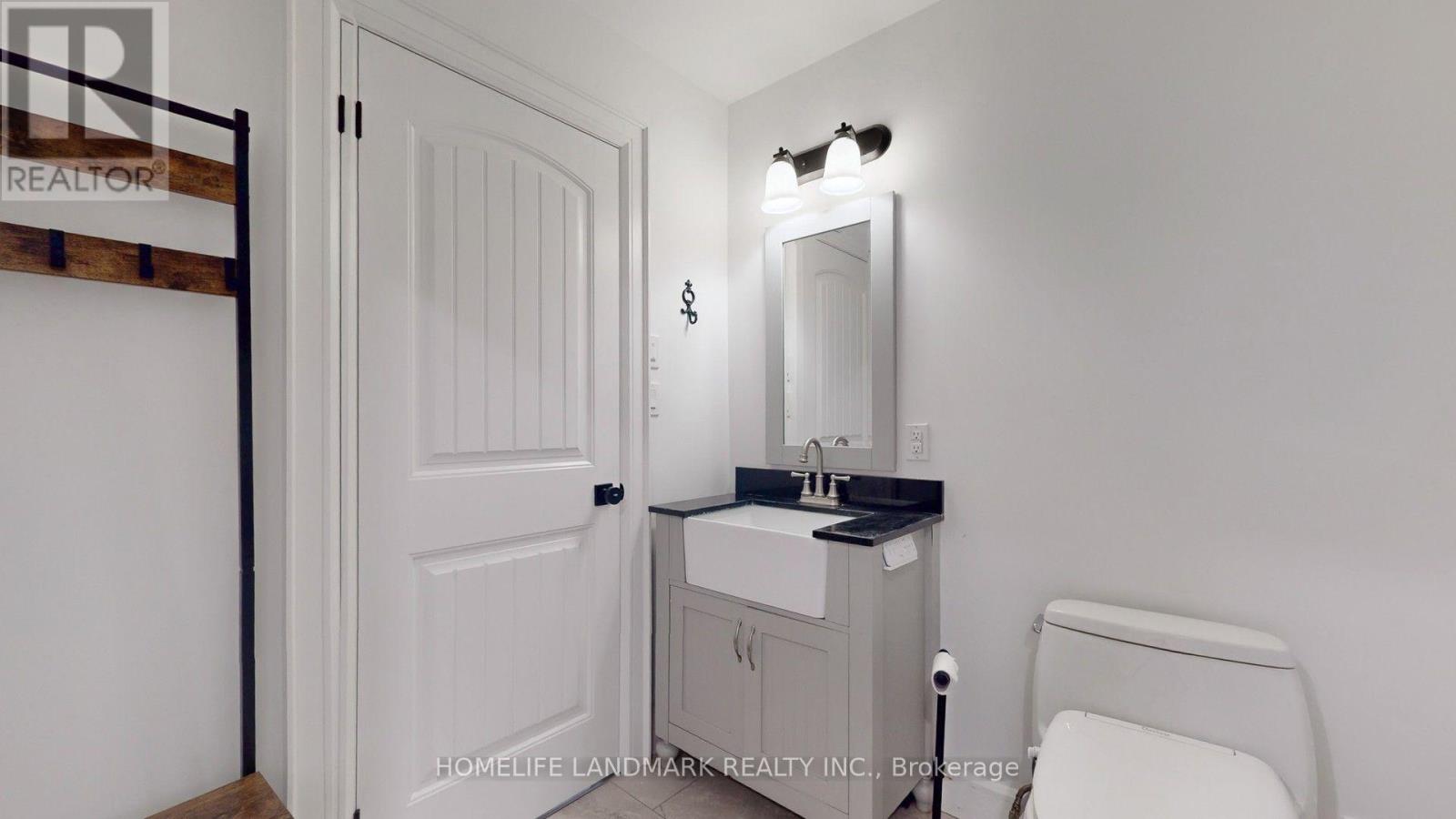 208 Lakeshore Drive — photo 29