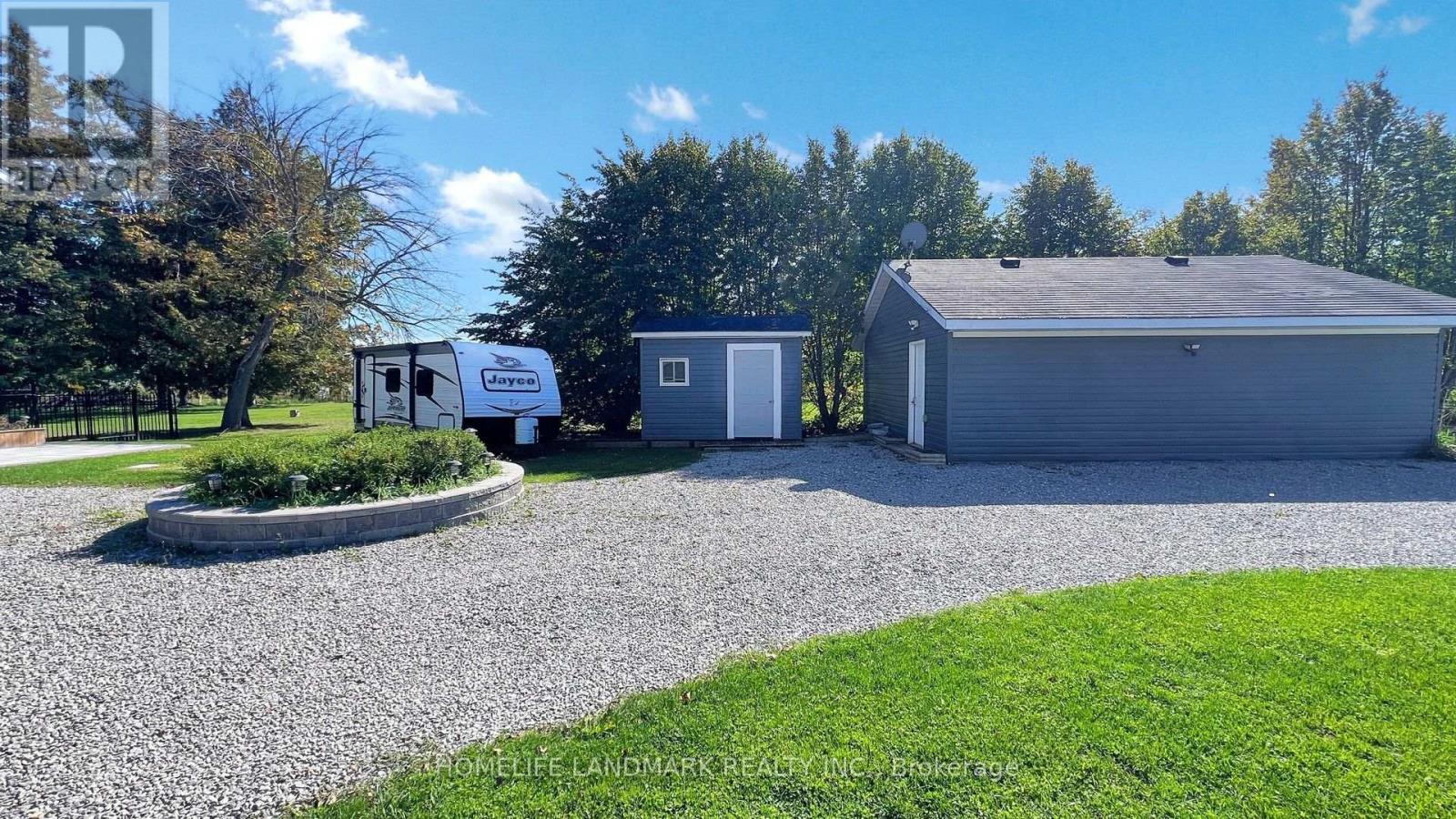 208 Lakeshore Drive — photo 49