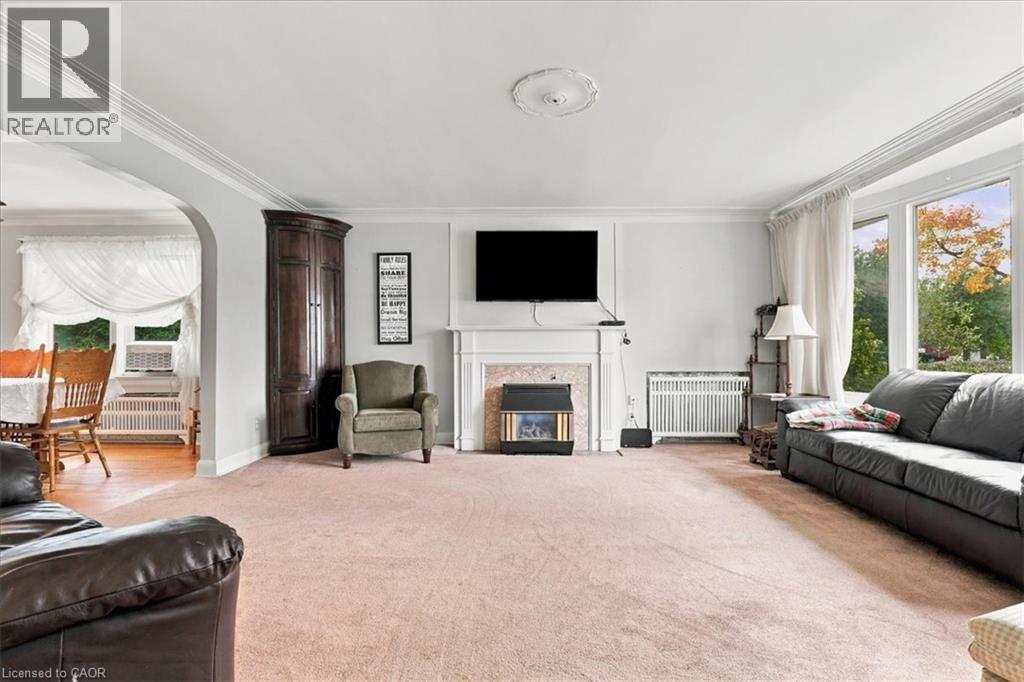 85 HUNGERFORD Road - 8
