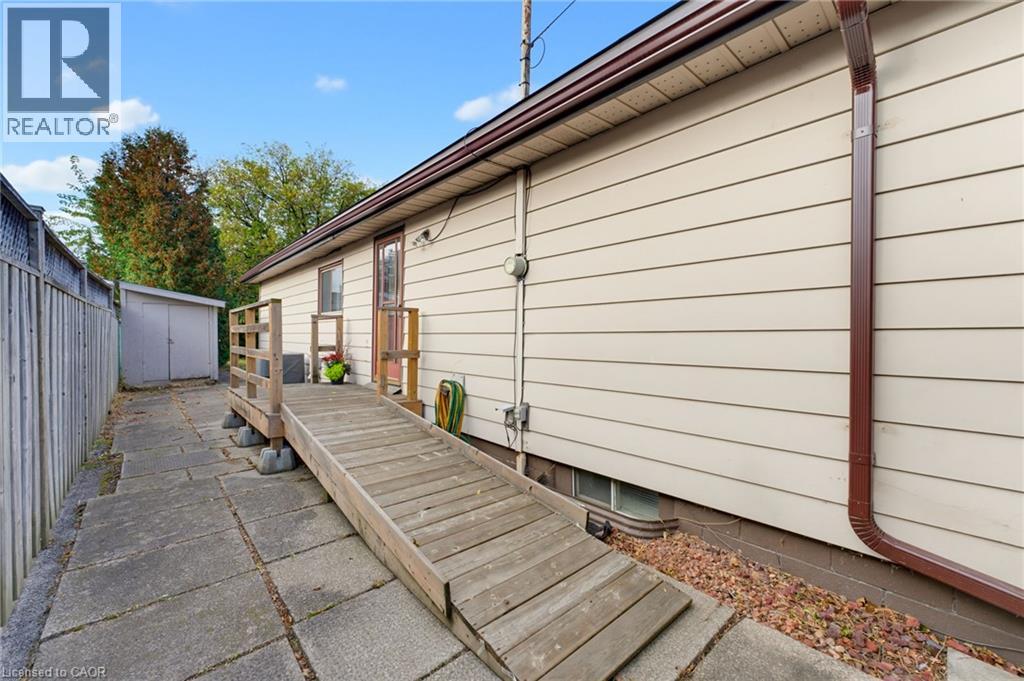 34 FIELDING Crescent - 29