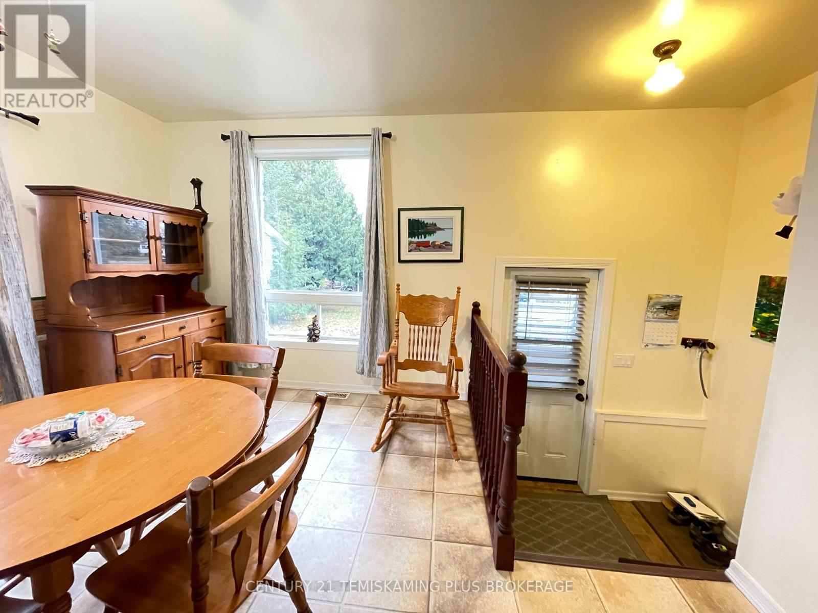 401 LAKEVIEW AVENUE S - 12