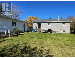 Bedroom 4 - 401 Lakeview Avenue S, Temiskaming Shores, ON P0J1R0 Photo 7