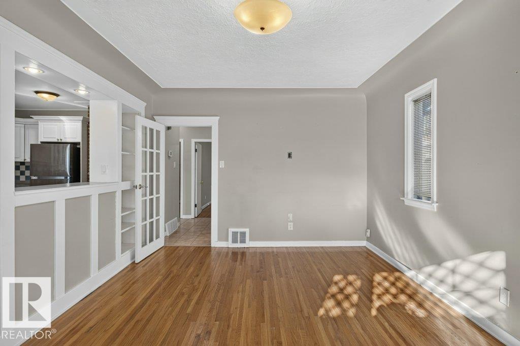 9742 88 AV NW, Edmonton — photo 6