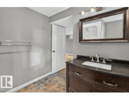 9742 88 Av Nw, Edmonton, AB T6E2P9 Photo 35