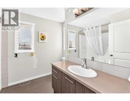 12 Sunrise View, Cochrane, AB T4C0W3 Photo 34