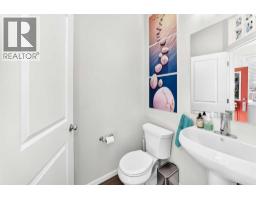 12 Sunrise View, Cochrane, AB T4C0W3 Photo 19