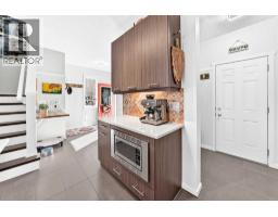 4pc Bathroom - 12 Sunrise View, Cochrane, AB T4C0W3 Photo 9