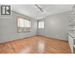 184 Hidden Circle NW - photo 24