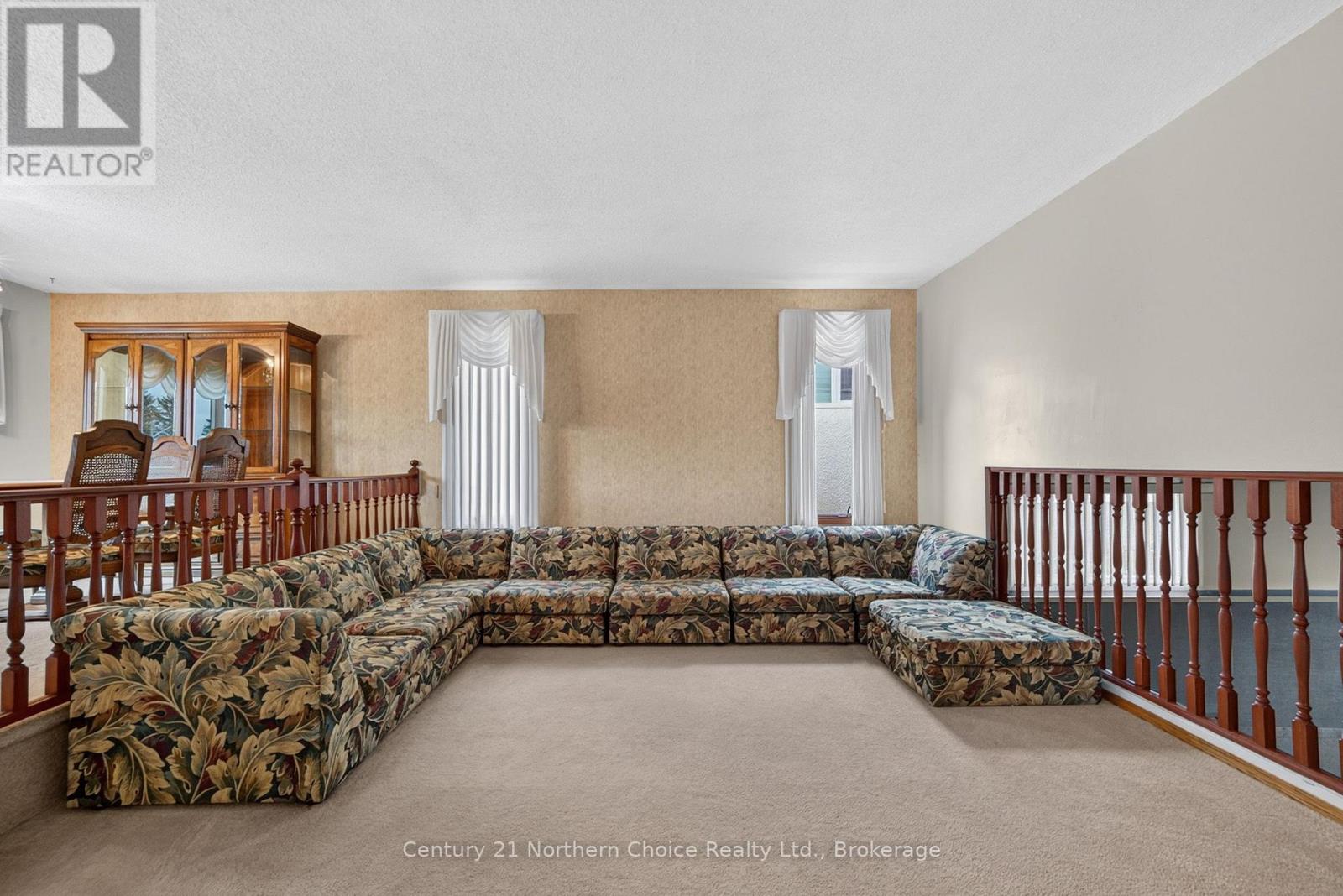 25 Cambrian Drive — photo 16