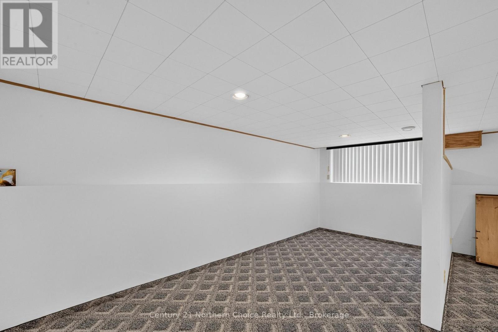 25 Cambrian Drive — photo 37