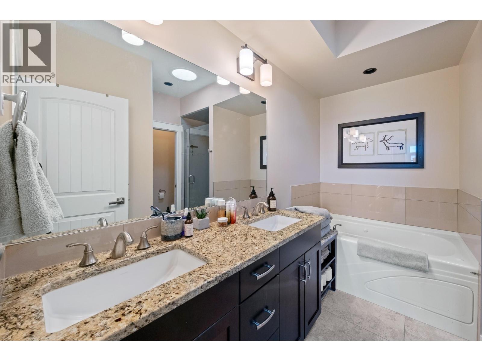 #6 2000 Valleyview Drive - 32