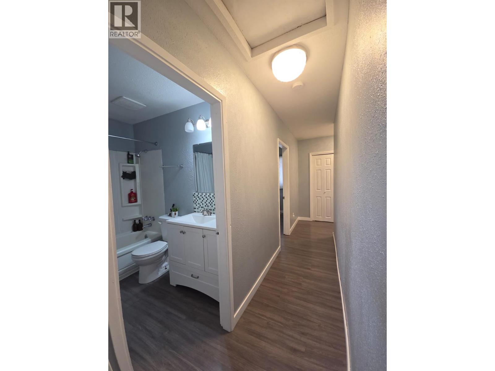 #126 5100 53 Street SW - 23
