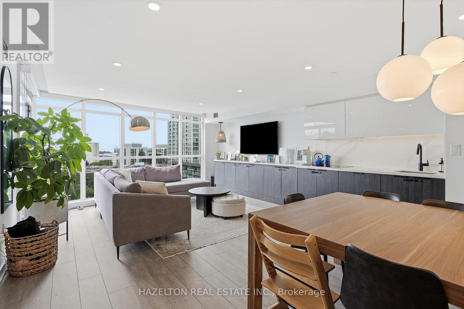 151 Dan Leckie Way — photo 15