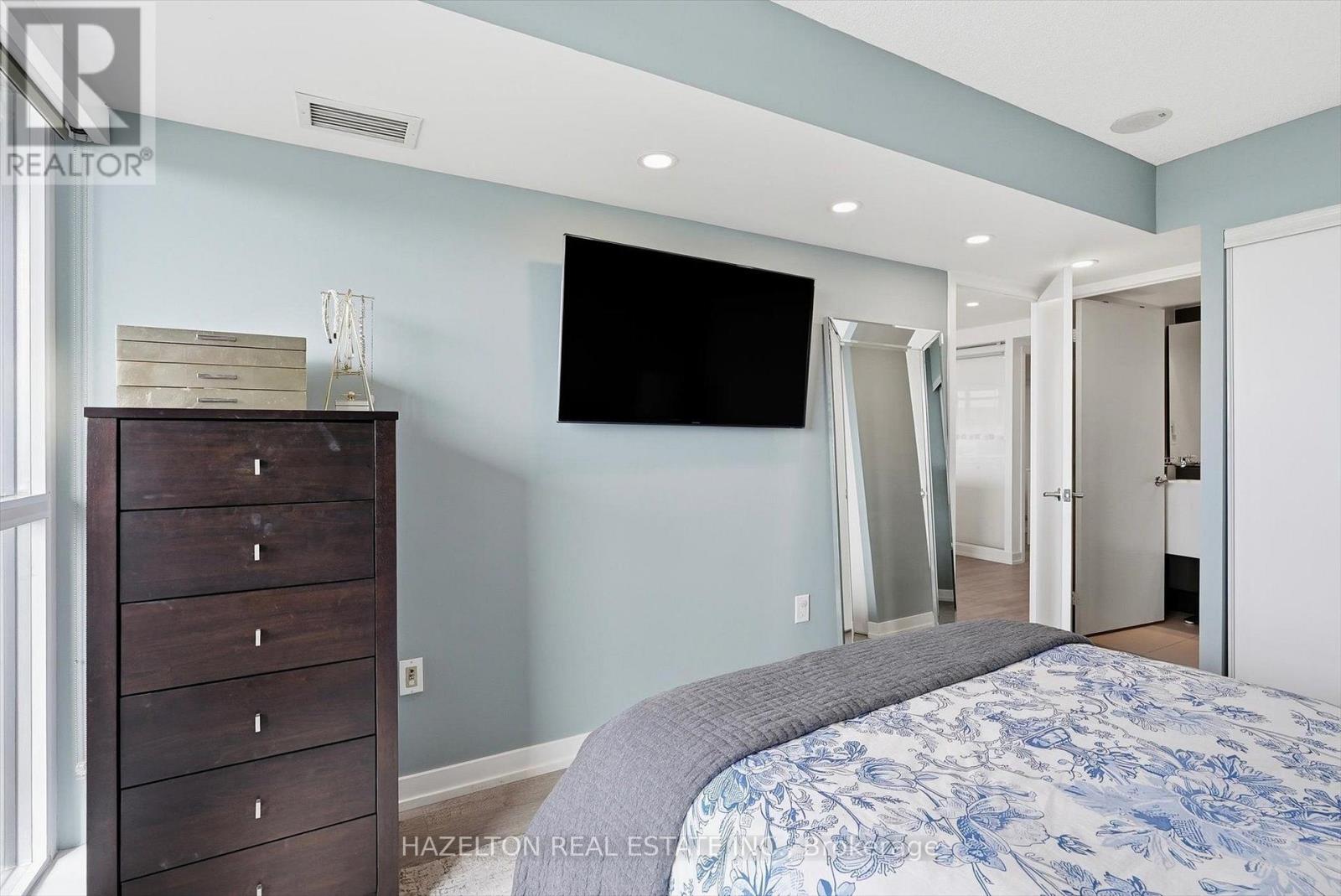 151 Dan Leckie Way — photo 21