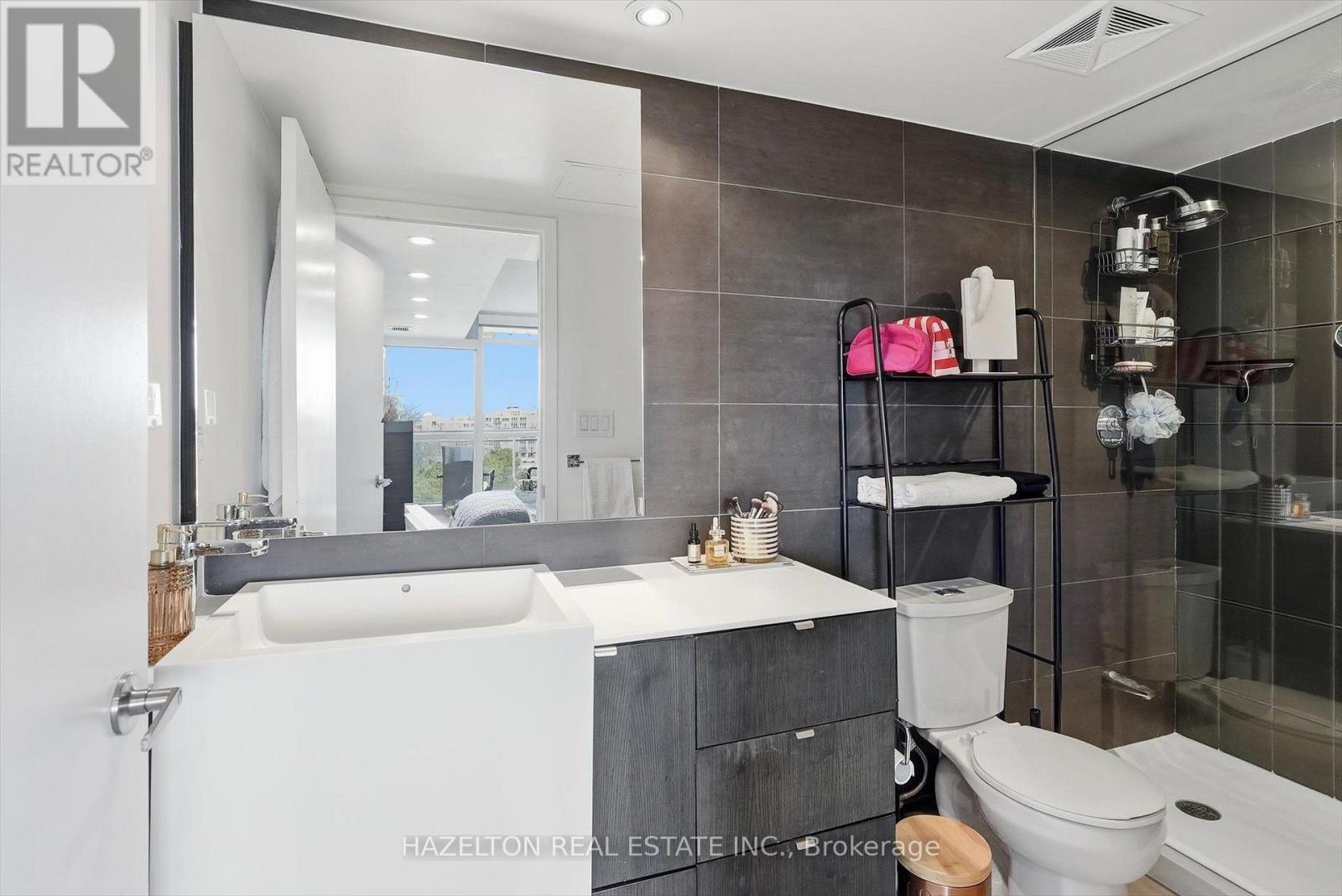 151 Dan Leckie Way — photo 25