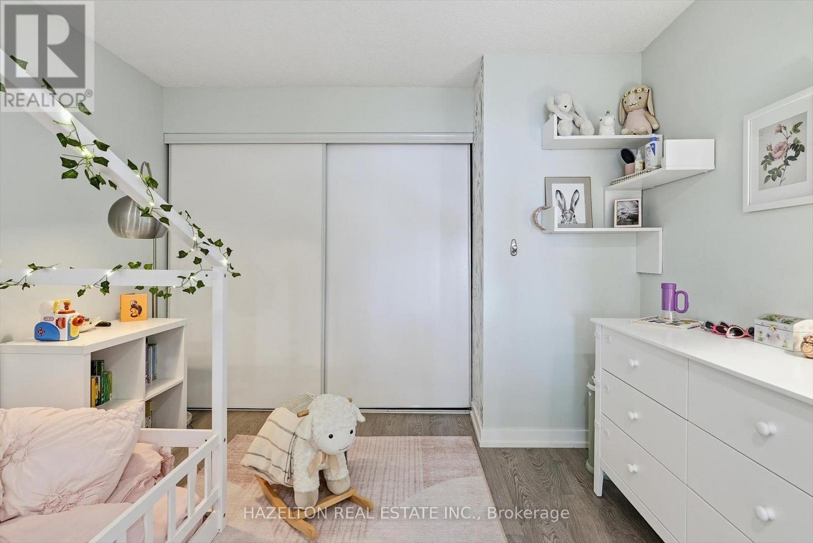 151 Dan Leckie Way — photo 29