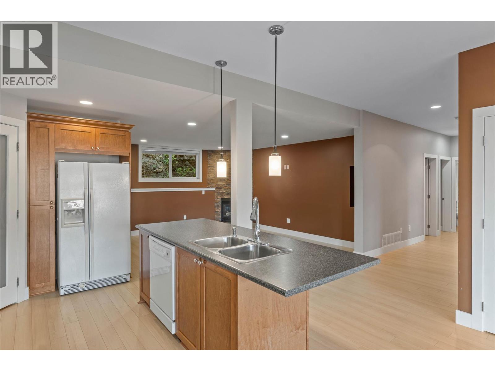 4732 Uplands Drive - 45