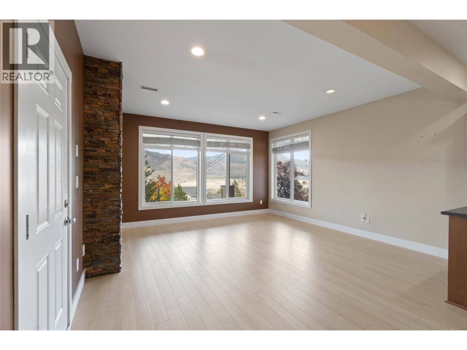 4732 Uplands Drive - 48