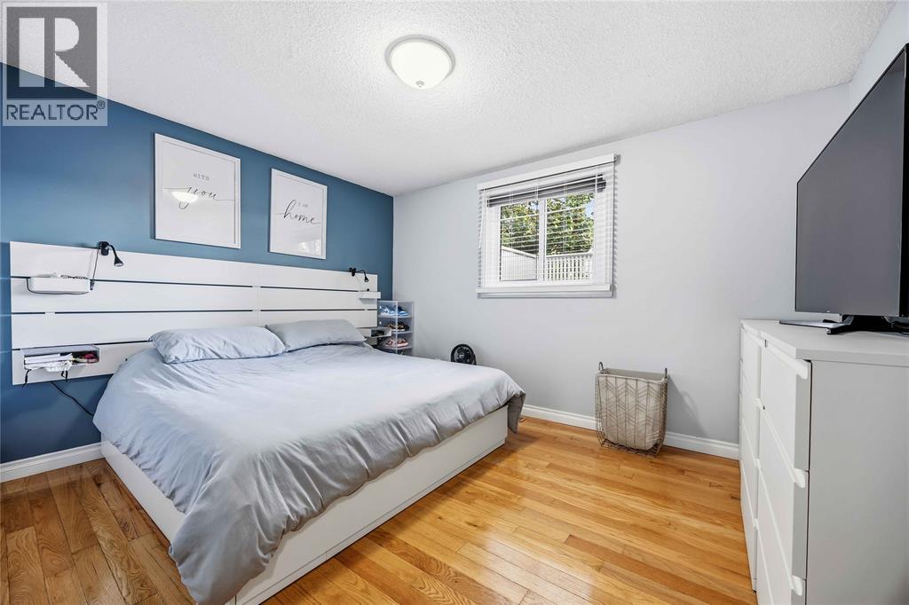 409 HUXLEY AVENUE - 14