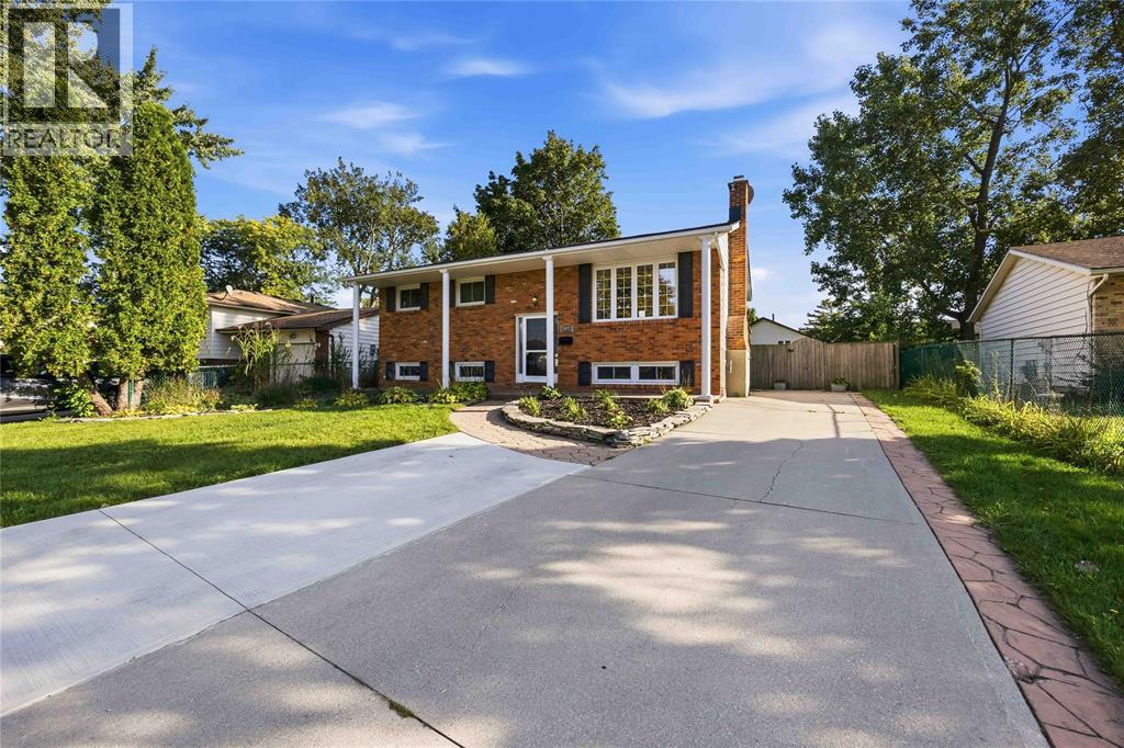 409 HUXLEY AVENUE, Sarnia — photo 2