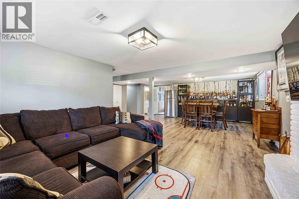409 HUXLEY AVENUE - 22