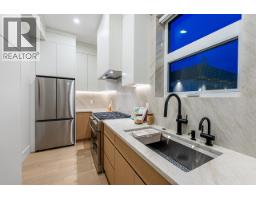 8940 Fairdell Place, Richmond, BC V7C3Y3 Photo 17