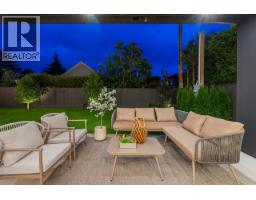 8940 Fairdell Place, Richmond, BC V7C3Y3 Photo 6