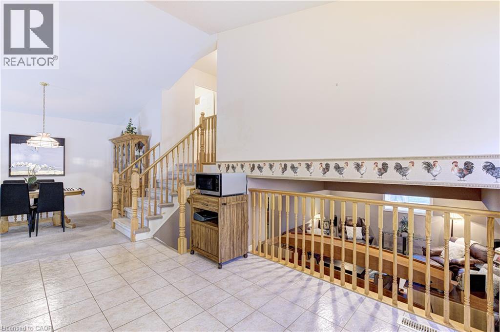 78 SULMONA Drive, Hamilton — photo 11