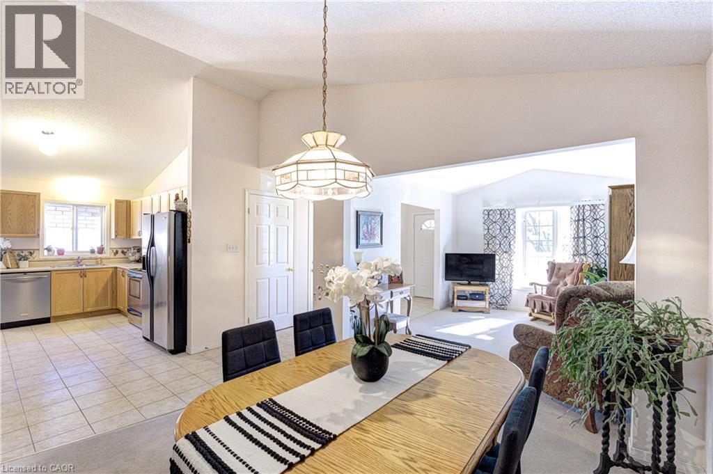 78 SULMONA Drive, Hamilton — photo 3