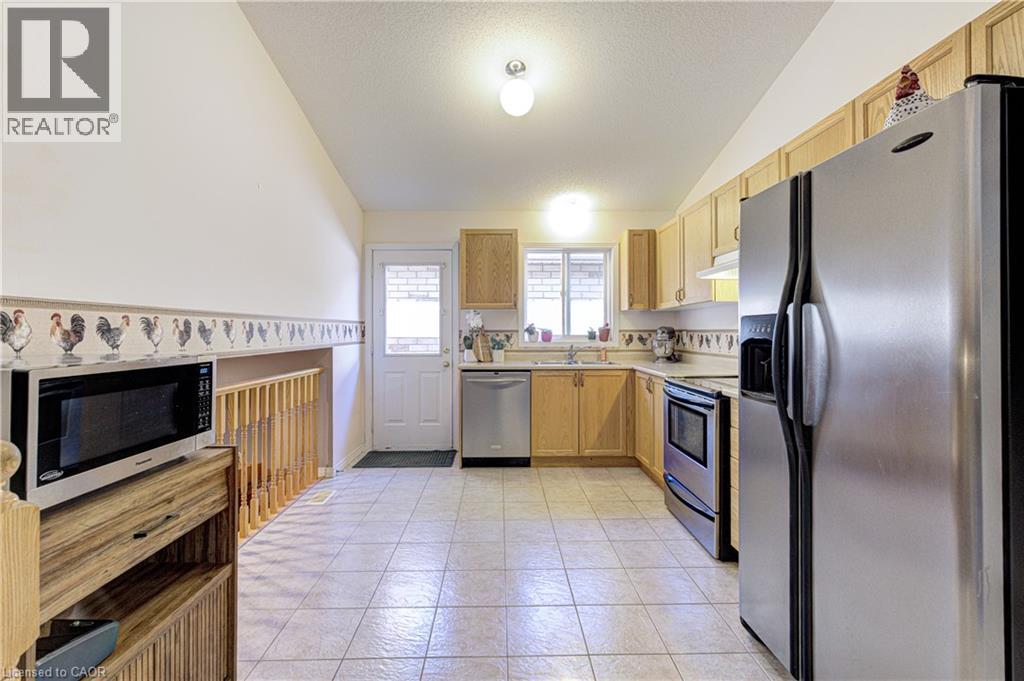 78 SULMONA Drive, Hamilton — photo 8