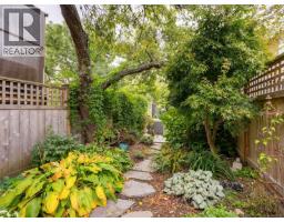 134 Clarence St, Victoria, BC V8V2J2 Photo 19