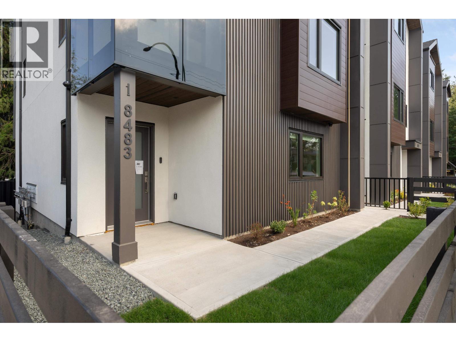 1 8483 16 AVENUE, Burnaby British Columbia