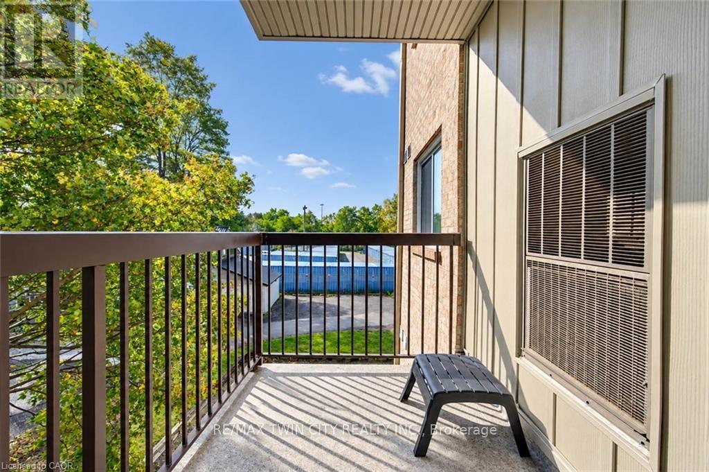 306- 15 HOFSTETTER Avenue, Kitchener, ON photo 17