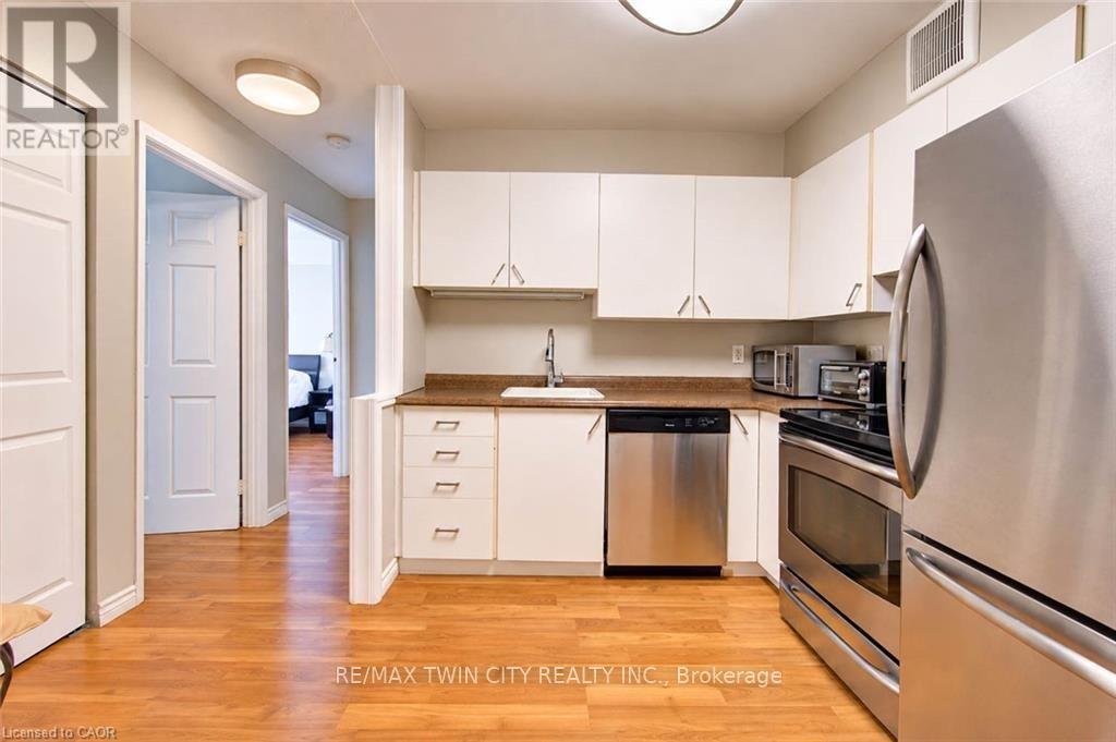 306 - 15 HOFSTETTER AVENUE, Kitchener — photo 8