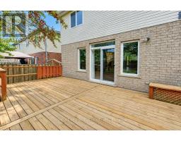 561 Dansbury Drive, Waterloo, ON N2K4E2 Photo 19