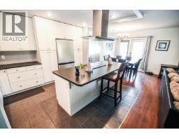 Photo 8 of 35, 122 DUNCAN PLACE · Prince George, BC