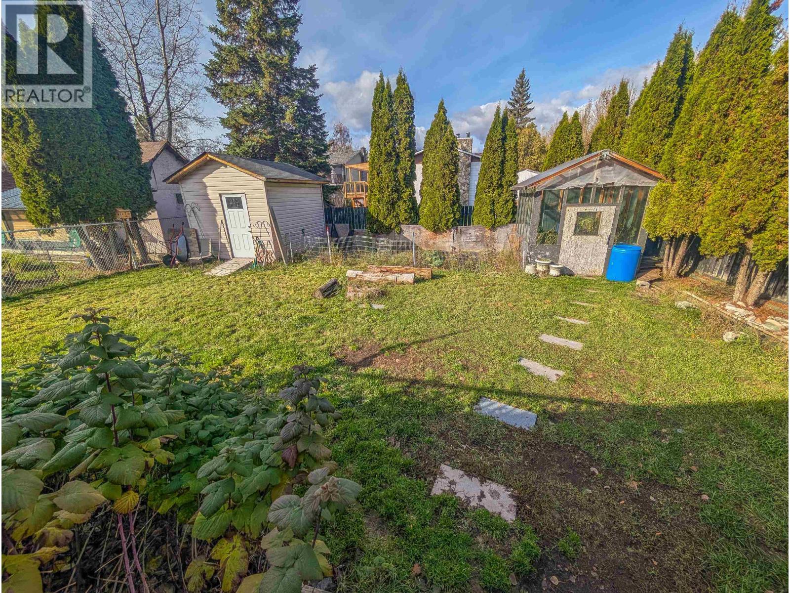 122 DUNCAN PLACE - 32