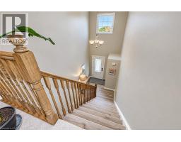 Foyer - 204 W Park Avenue W, Elmira, ON N3B3N3 Photo 15