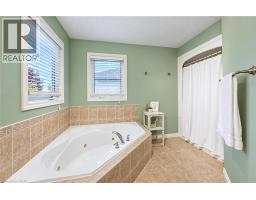 204 W Park Avenue W, Elmira, ON N3B3N3 Photo 20