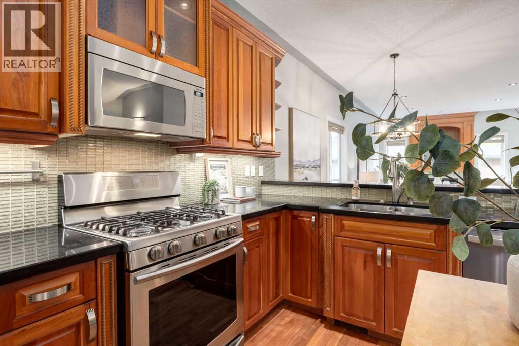 1527 18 Avenue NW - 9