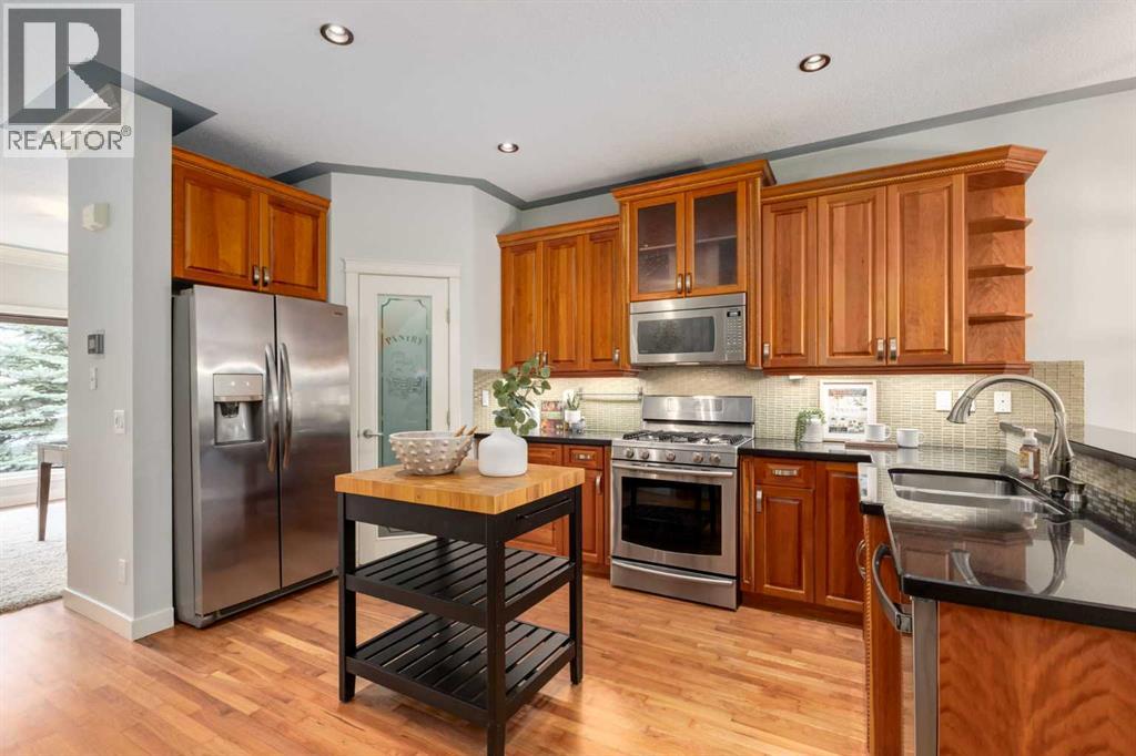 1527 18 Avenue NW - 8