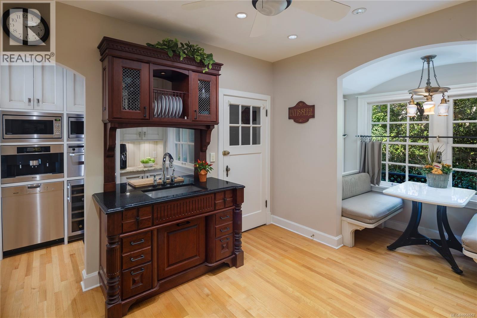 1618 Rockland Ave - 18