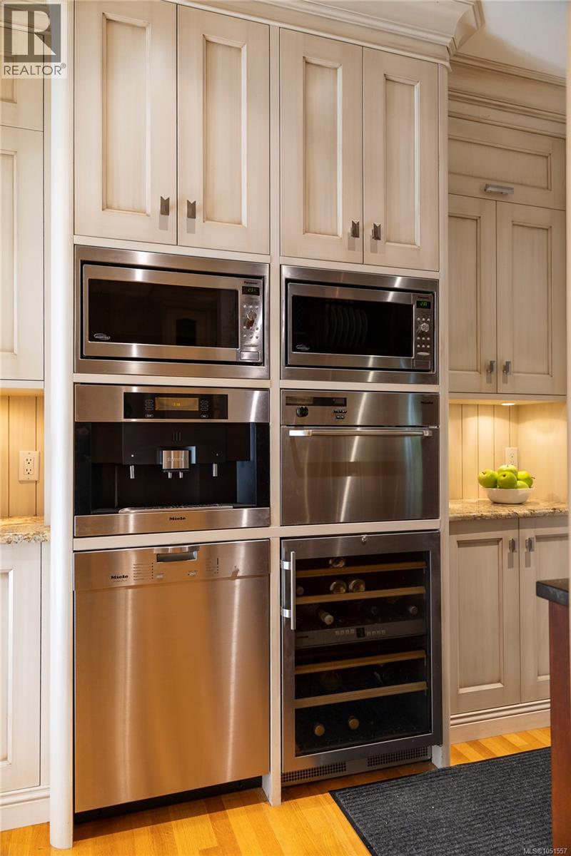 1618 Rockland Ave - 21